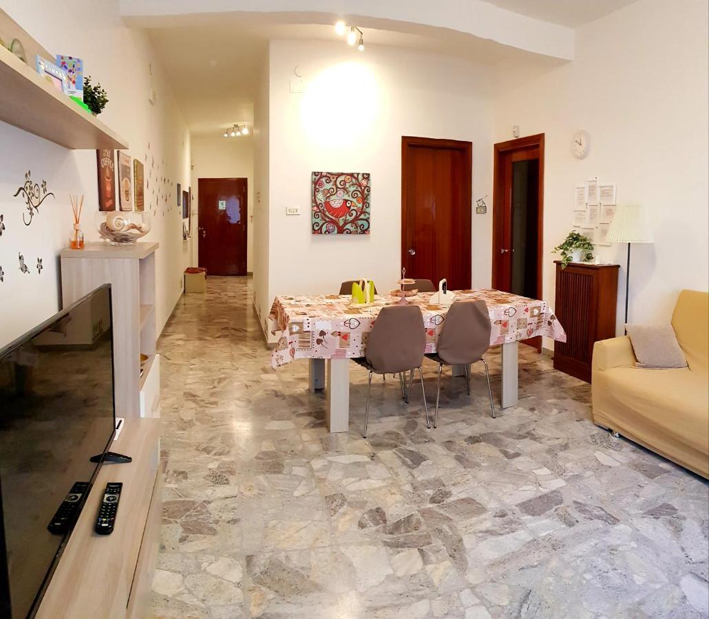 La Casa Al Mare Apartment Pescara Exterior photo